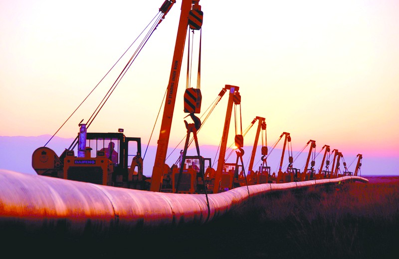 西南油气田：效益开发 “常非并举” 三线推进